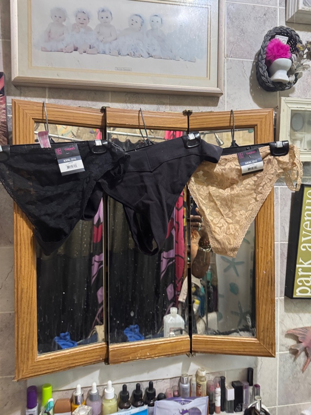 Thong bundle - Picture 2 of 5